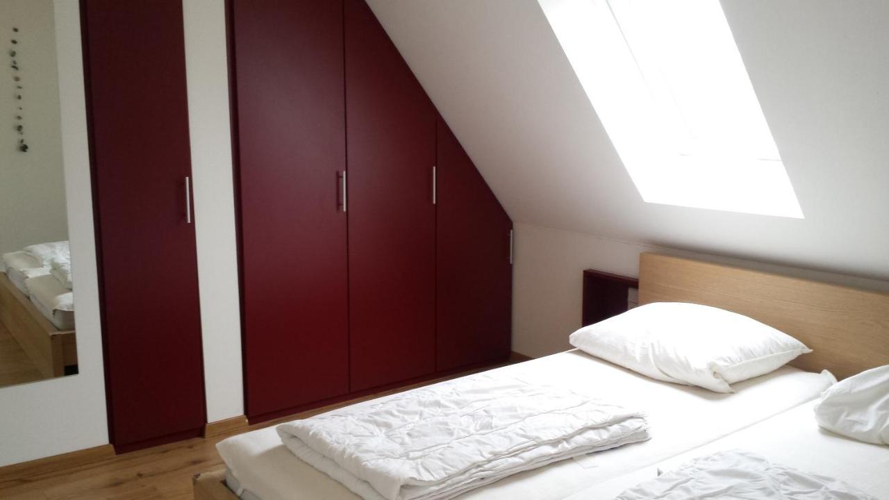 Haus Am Teich - Teichblick Apartment Fehmarn Bagian luar foto